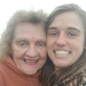 Meet your Posher, Hayley